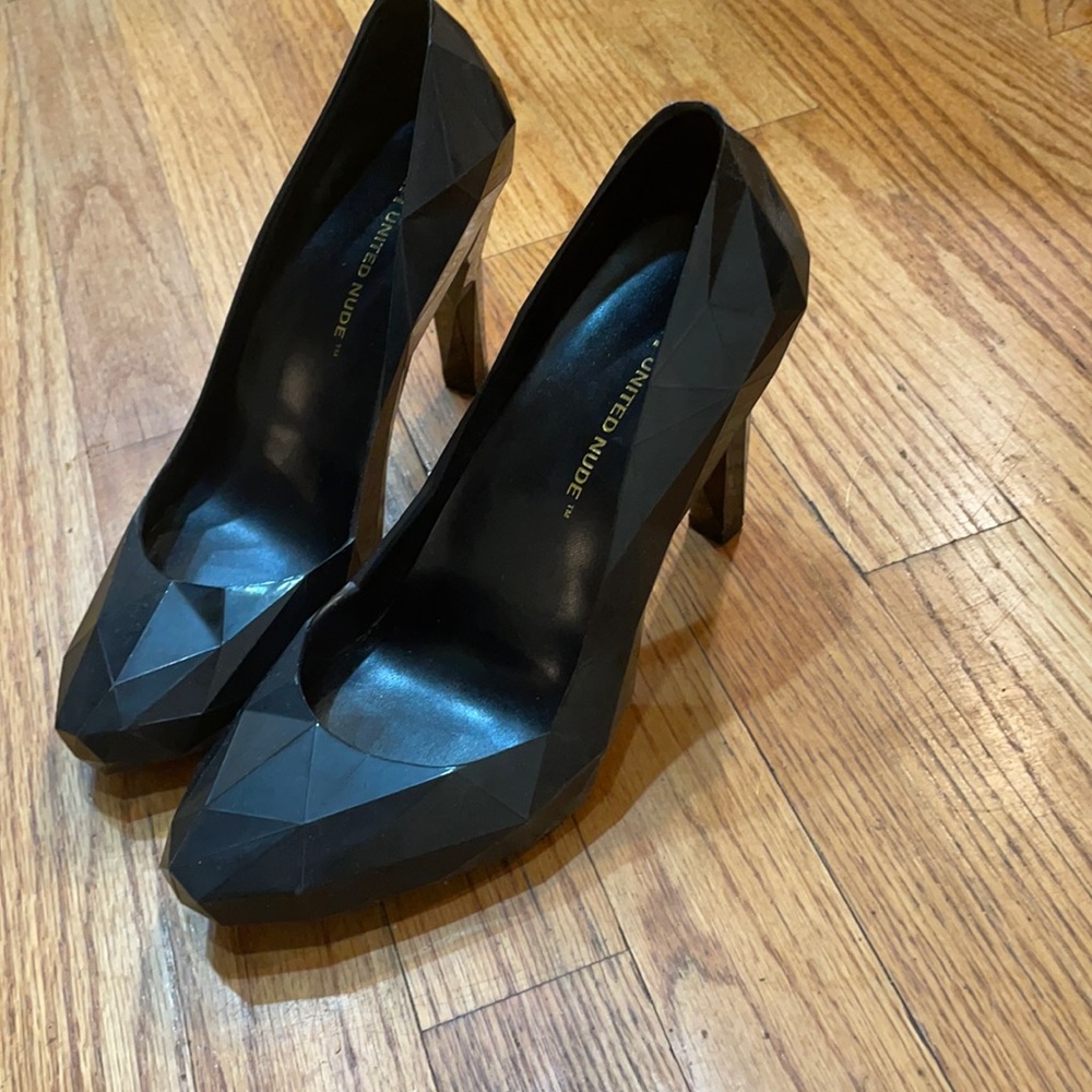 United Nude sz 39 New no box Lo FI Geometric pump